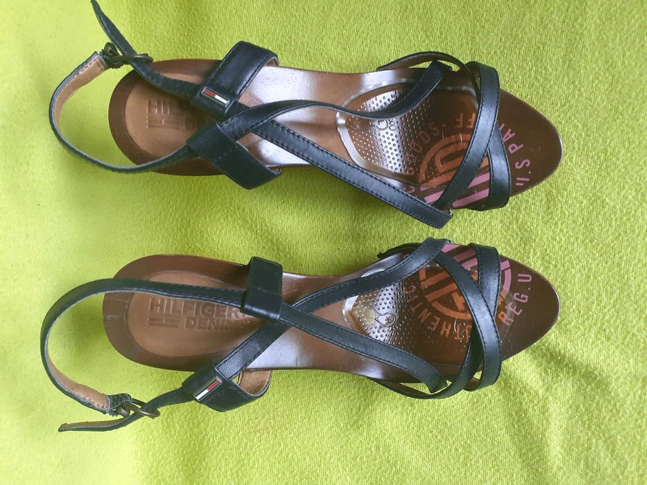 Дървени сандали Hilfiger