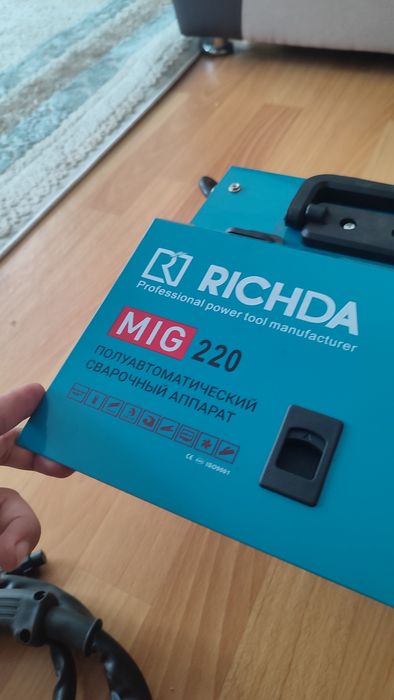 Продам сварочный аппарат полуавтомат Richda