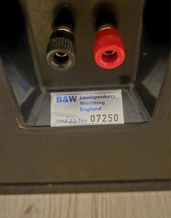 Boxe B&W DM23 serii consecutive