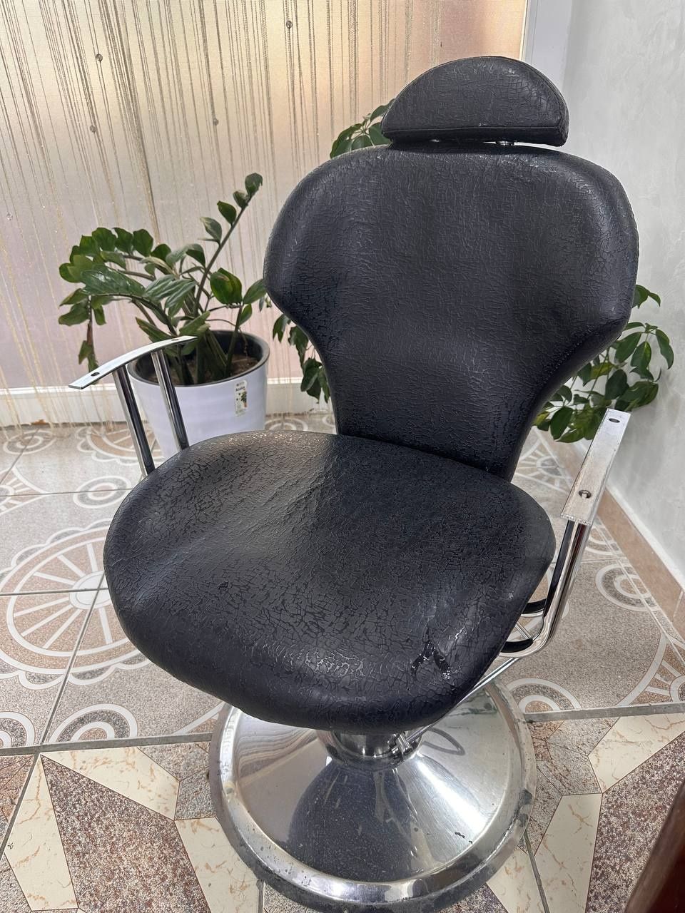 Salon uchun mebellar
