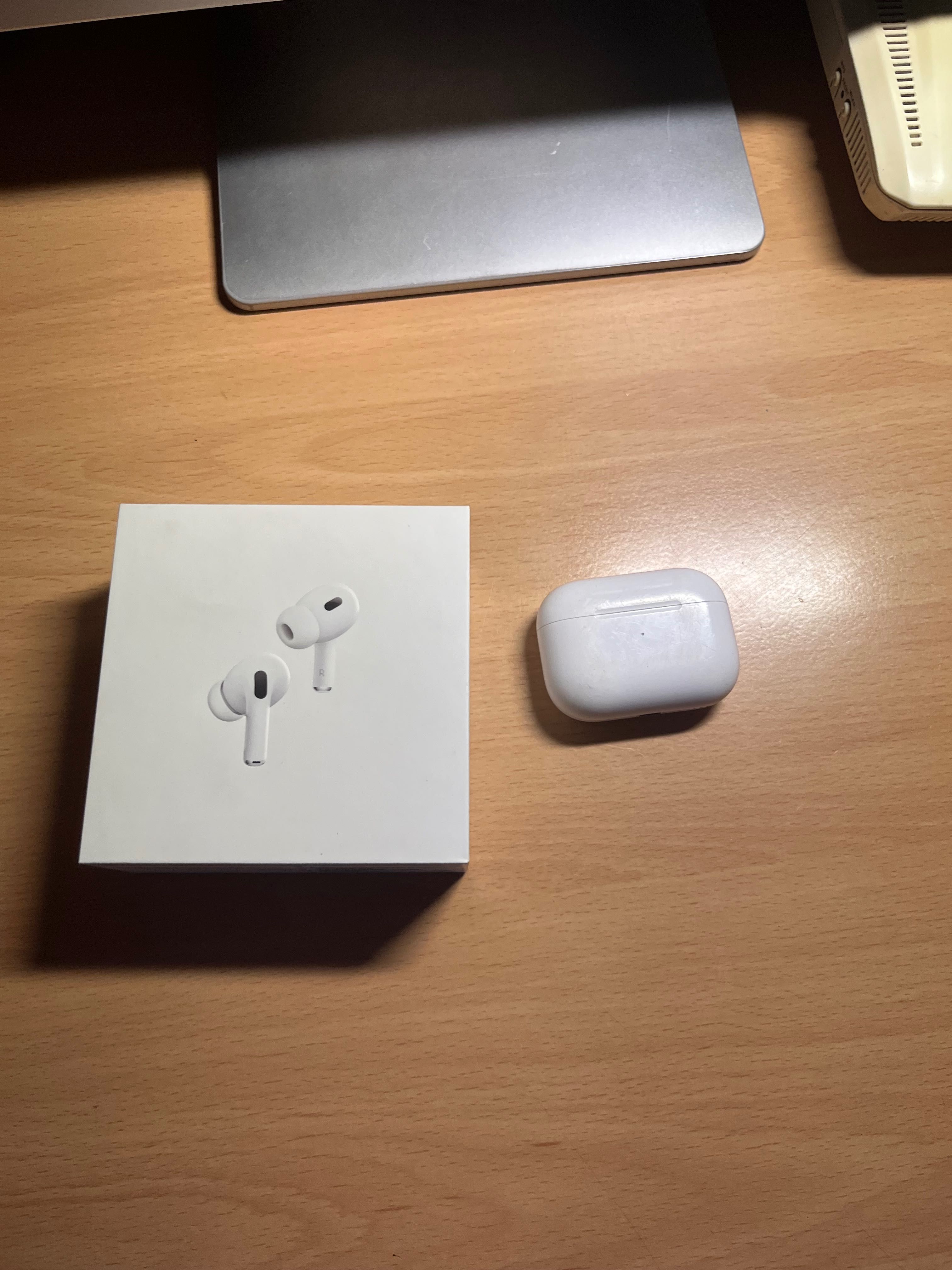 Airpods Pro 2 поколения