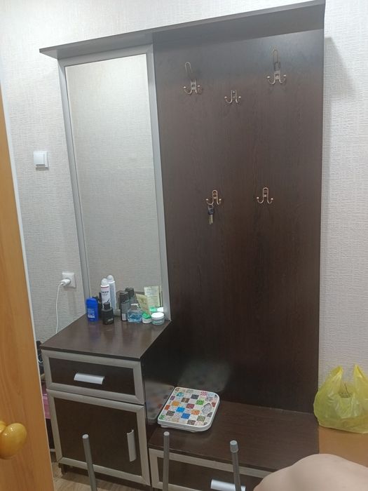 Продам прихожую в хорошем состоянии