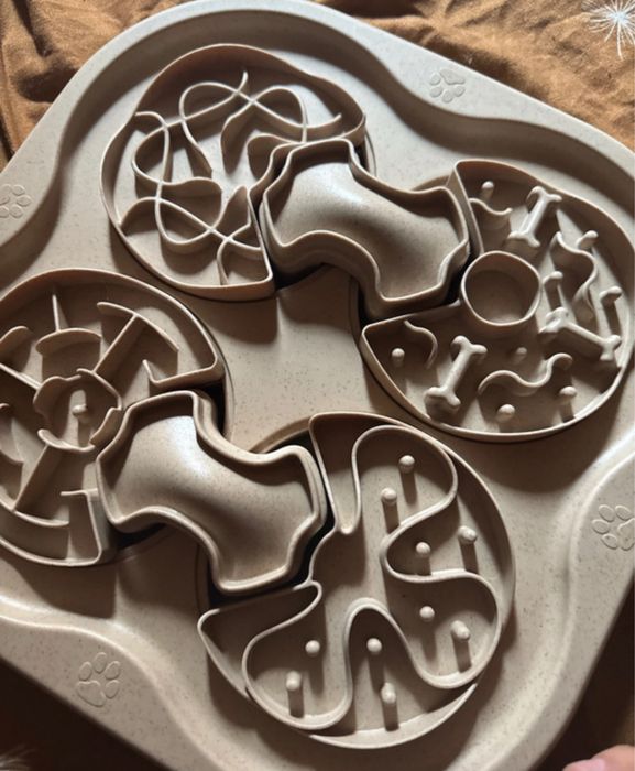 TIAKI Slow Feed Puzzle