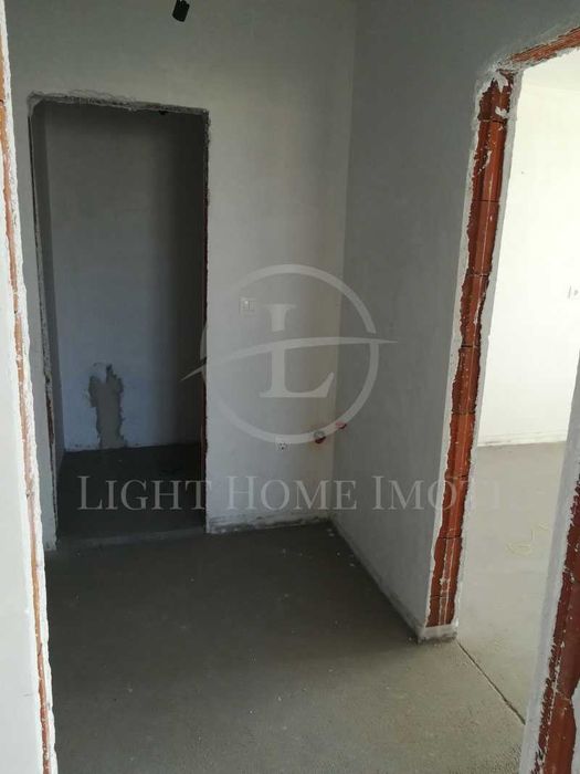 Продава се Тристаен апартамент в Пловдив, Остромила - 93 кв.м за 1527 €/кв.м - Снимка #8