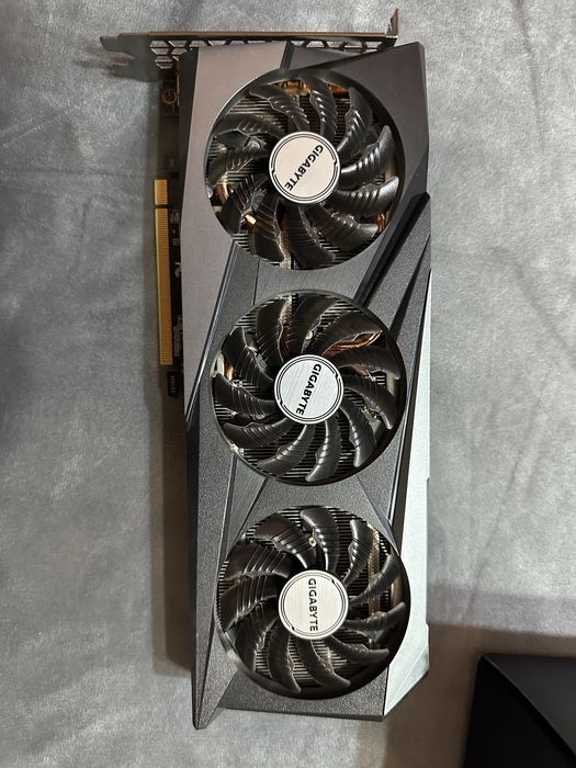 Продаю Gigabyte RTX 3060ti Gaming OC 8gb
