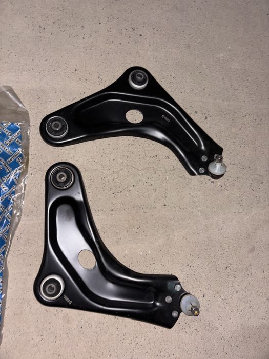 Рычаг подвески новые