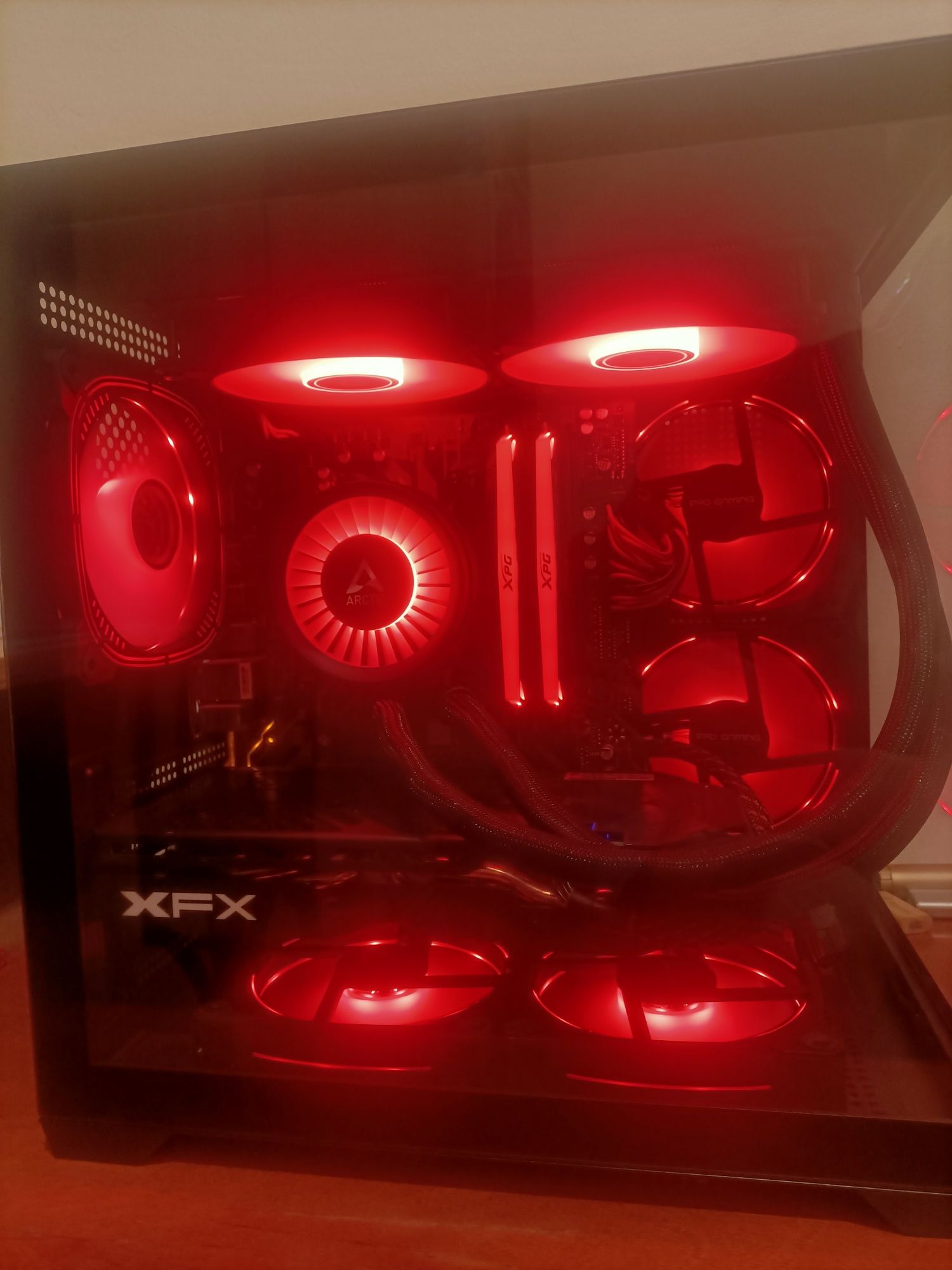 PC cu Ryzen 5 2600/XFX rx580(8gb)