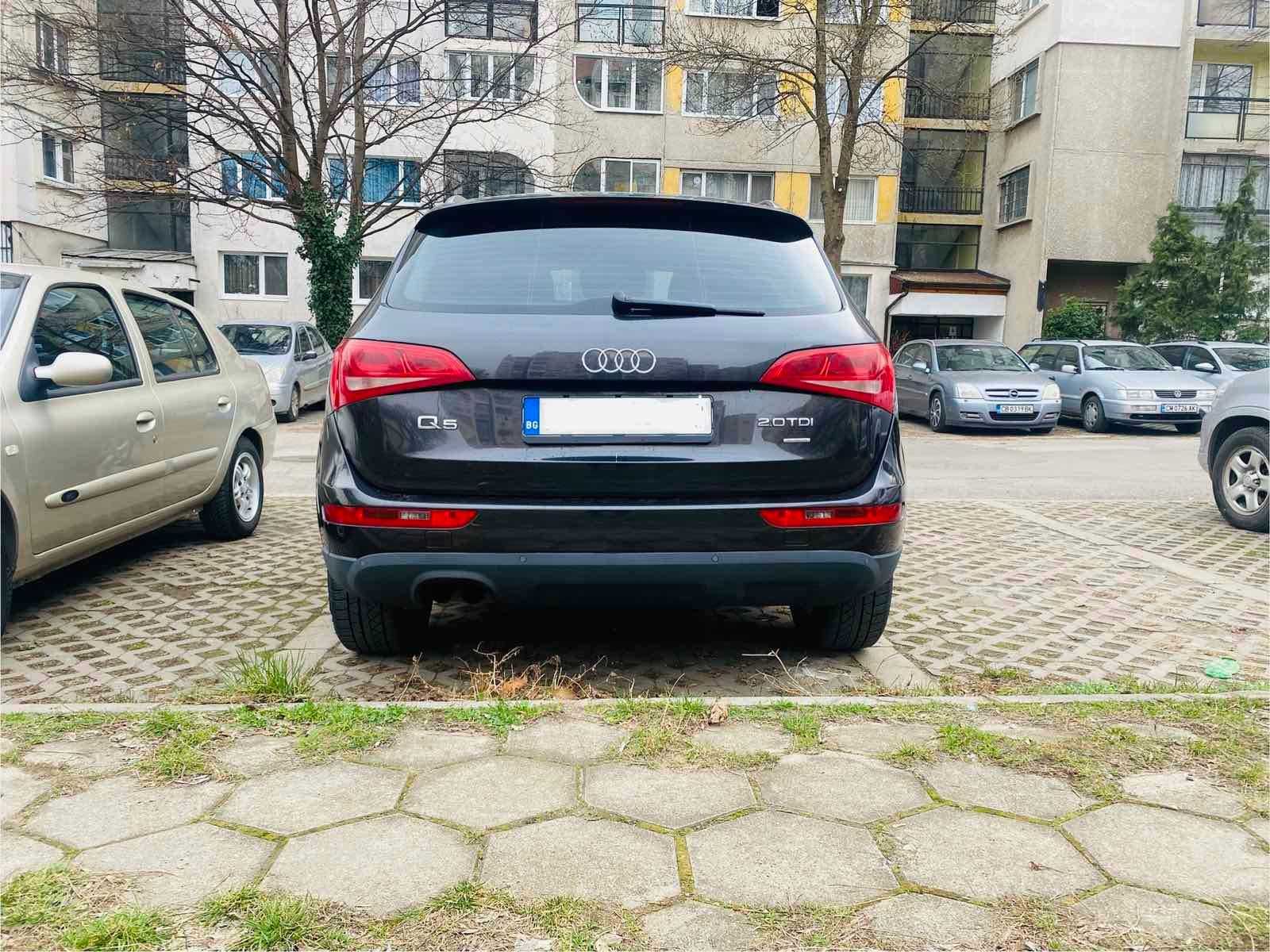 Продавам Audi Q5