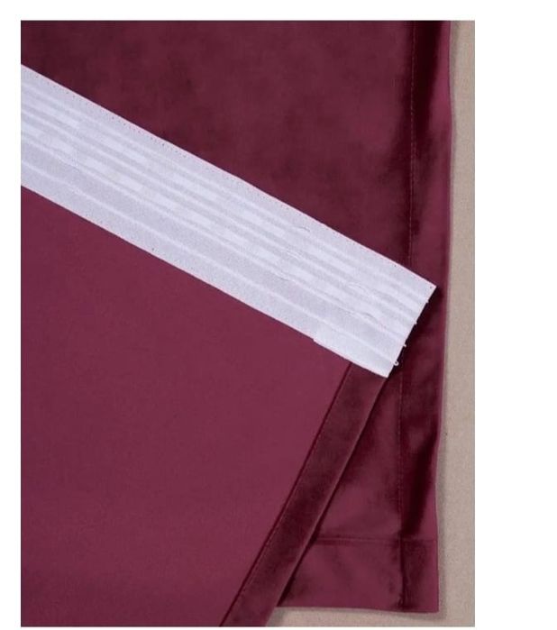 Шторы красного цвета