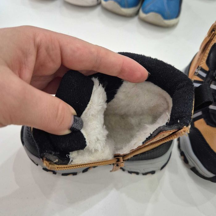 Запазени обувки на добри цени