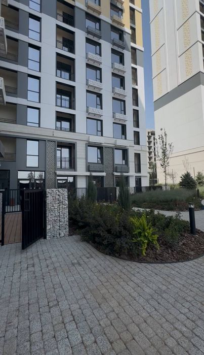 Продаётся 1-комнатная квартира в ЖК Bl Botanika Saroy 36.92м2