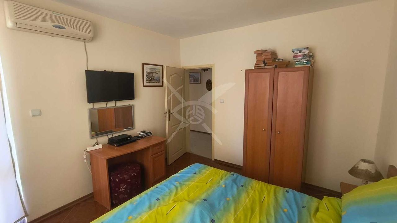 Продава се Двустаен апартамент в к.к. Слънчев бряг - 64 кв.м за 985 €/кв.м - Снимка #9