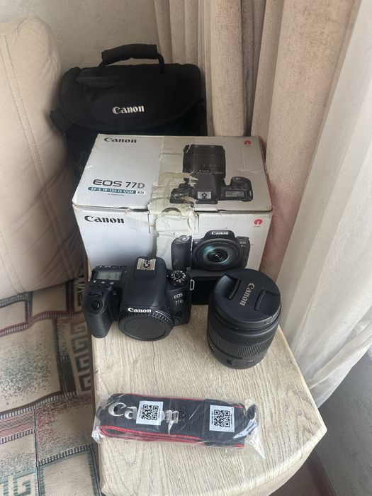 Профессиональный фотоаппарат Canon 77D 18-135mm usm. Как новый.