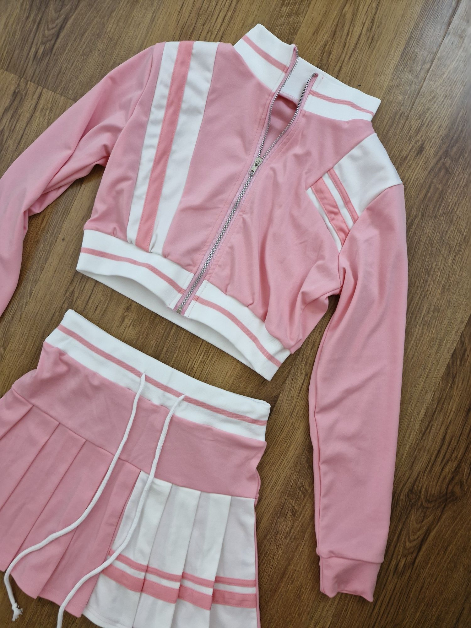 Shein нов дамски комплект