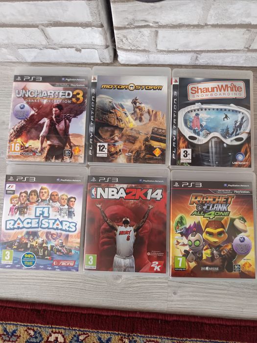 Vând PS 3 și 20 jocuri