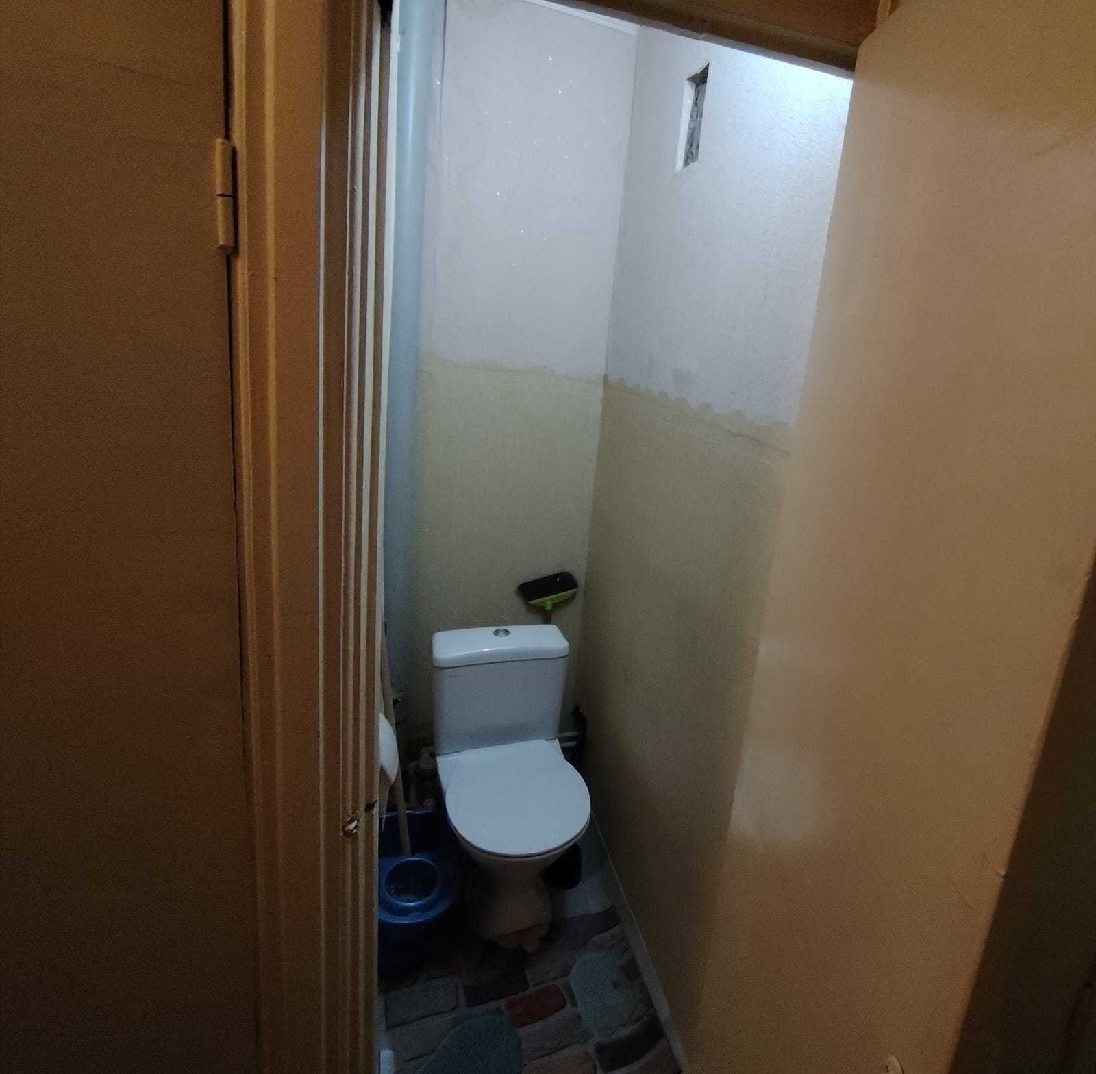 1 комн. кв. на 6 мкр рядом рынок, тихий двор, удобное расположение