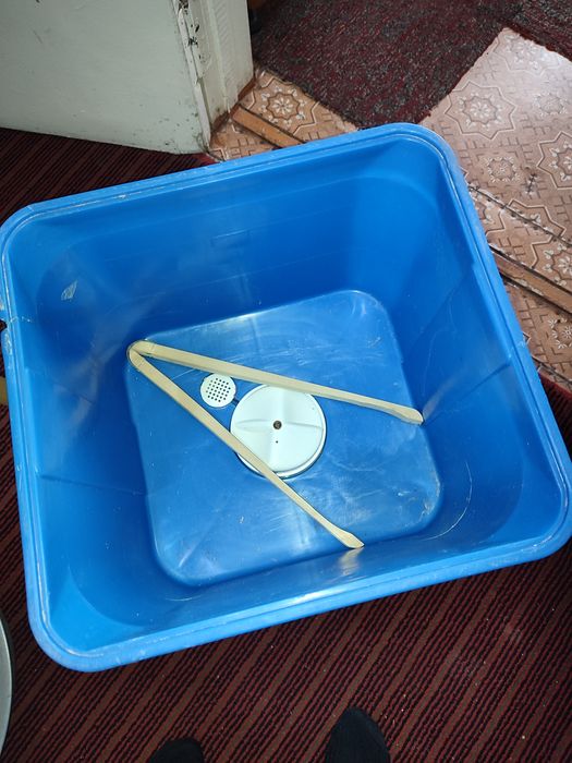 Продам стиральную машину 10000 тыс