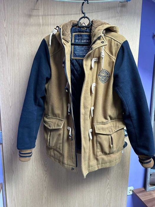 Geaca Pull and Bear S