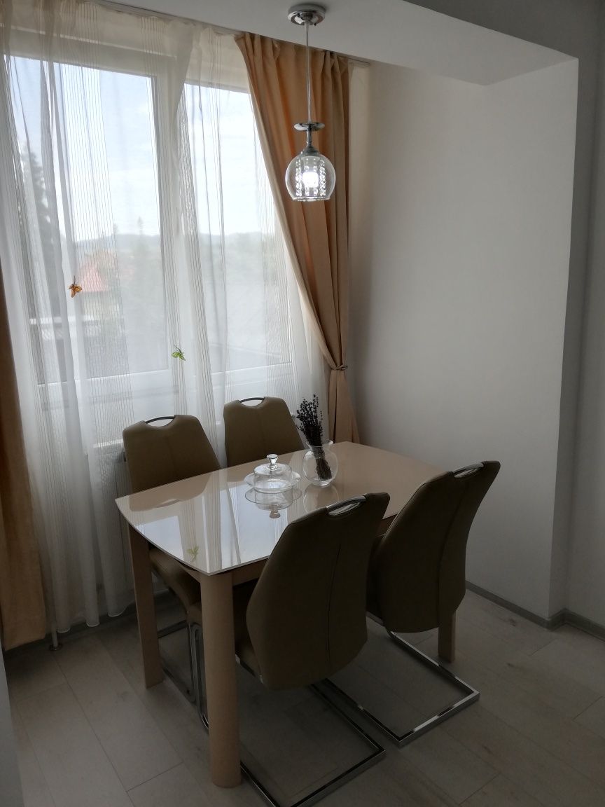 Închiriez apartament în regim hotelier Toplița ultracentral