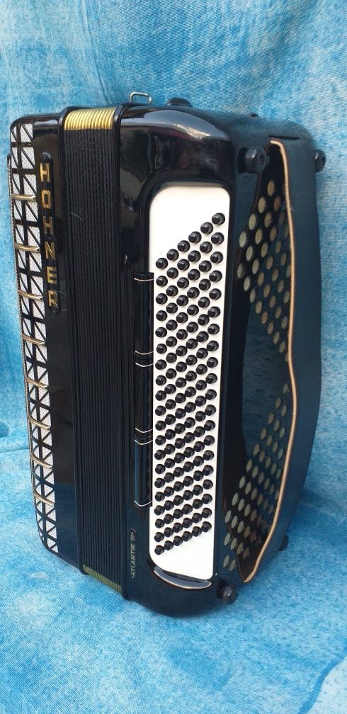 Acordeon Hohner Atlantic III