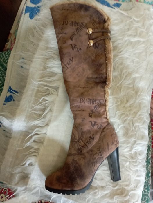 Сапожки, новые, теплые. Размер 38.