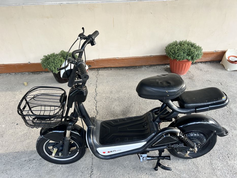 Skuter Ibike sotiladi