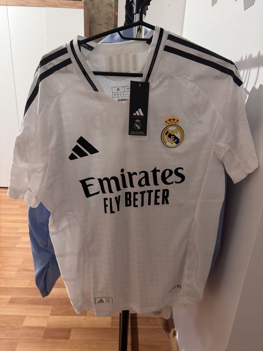 Tricou nou cu eticheta