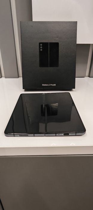 Samsung Z Fold 5