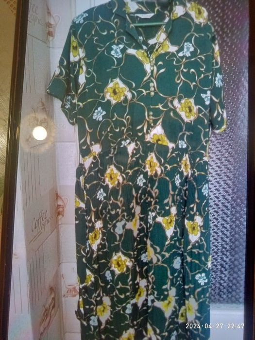 продам платье  женское 52рр  1500