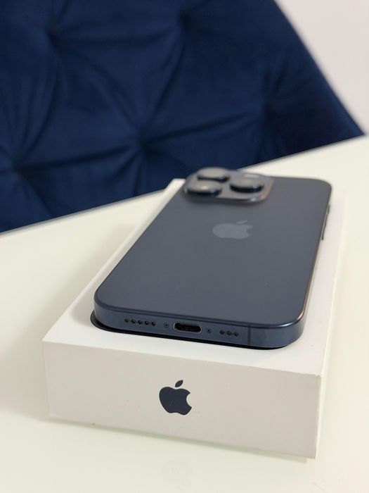 Iphone 15 Pro, Blue Titanium, 256 GB - impecabil