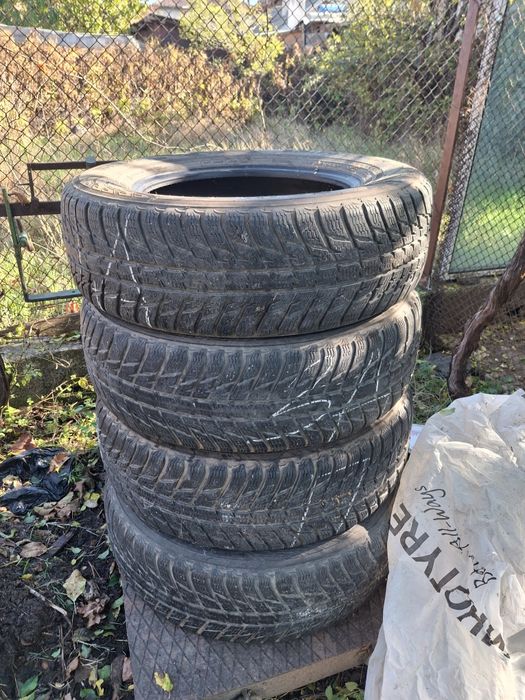 Зимни гуми запазени