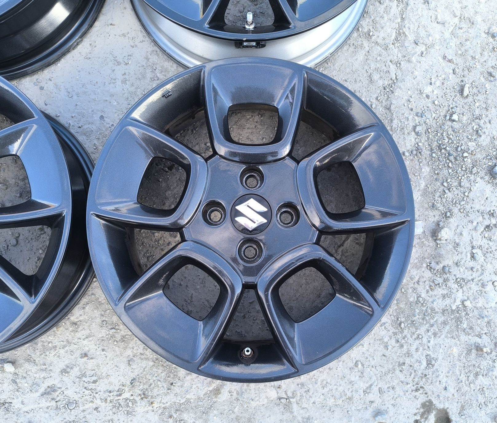 16 цола джанти за Suzuki Ignis Baleno Swift 4x100