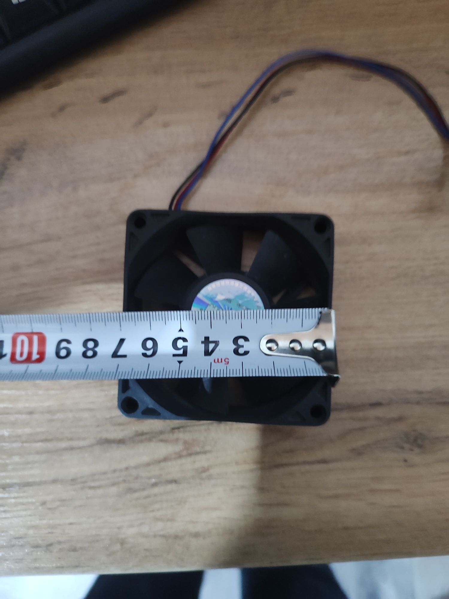Кулер 3 pin . 70/70