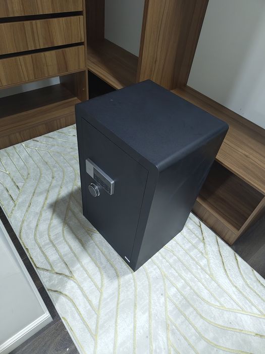 Сейф электронный кодовым замком