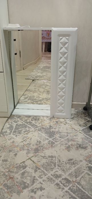 Зеркальный шкаф в ванной