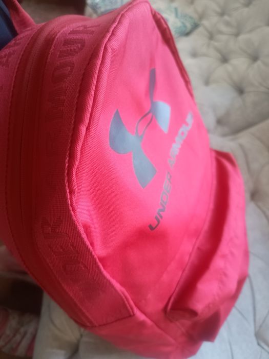 Rucsac Under Armour Nou plus cadou