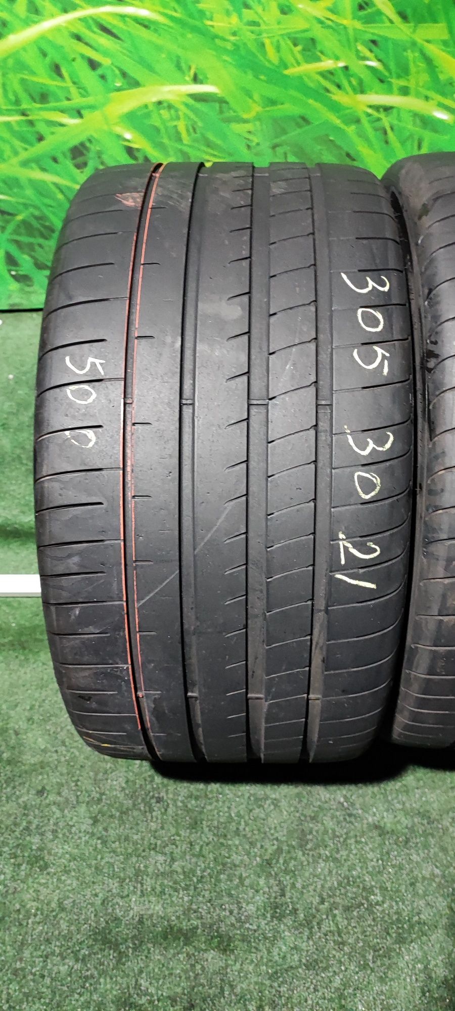 305 30 r21 Goodyear