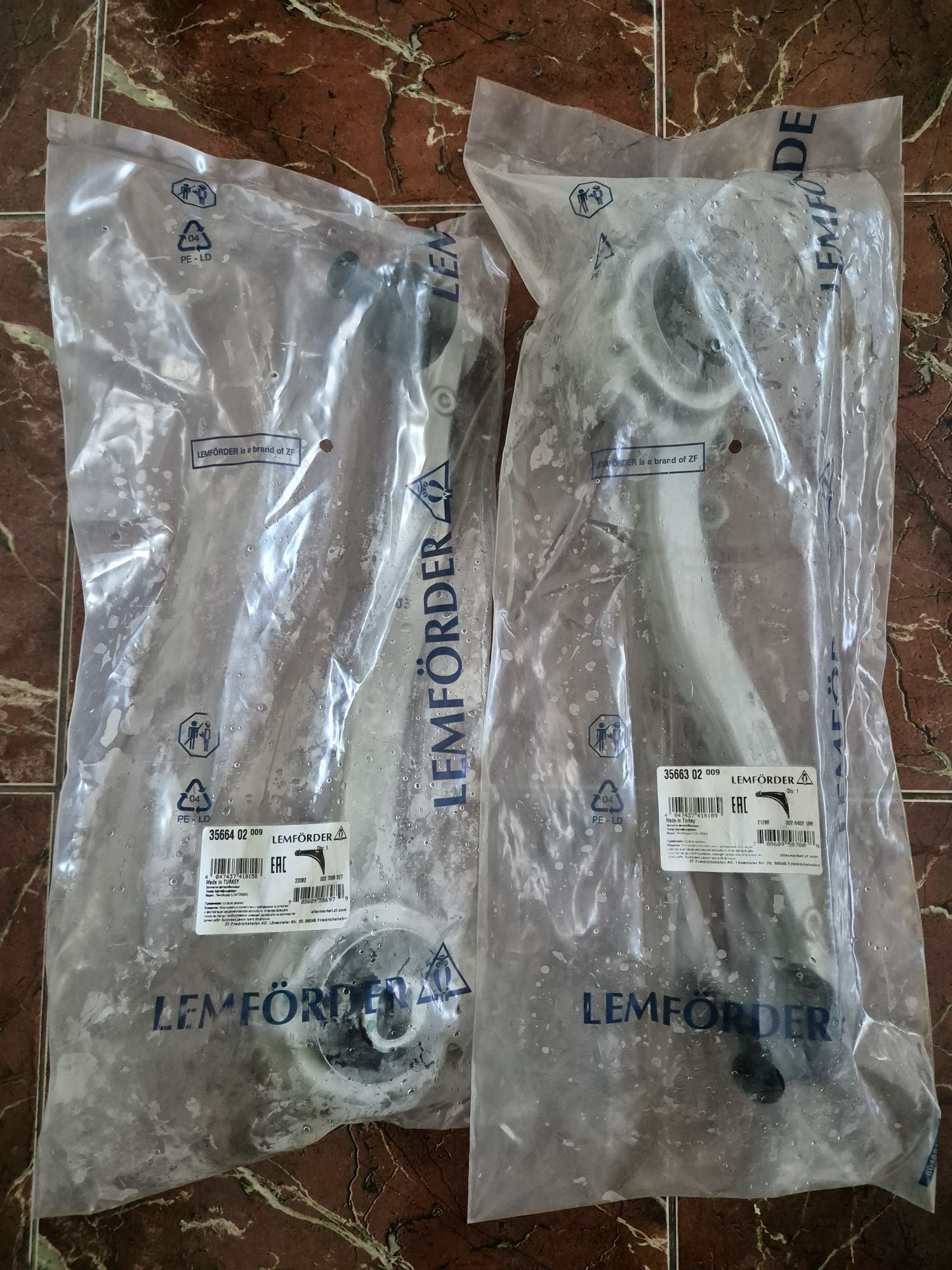 Предни носачи LEMFORDER за мерцедес c220 w203