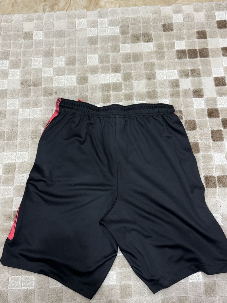 Nike Dri-fit шорти размер S