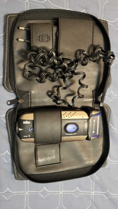 BRAUN 7690 Aparat de Barberit nu se incrca de colectie piese fuctional