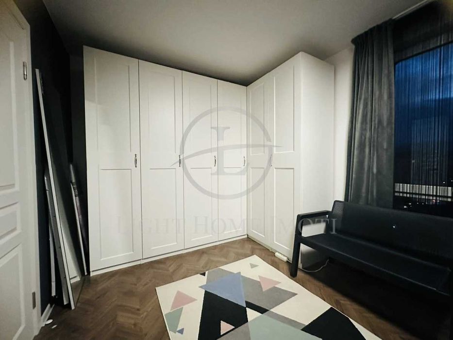 Продава се Тристаен апартамент в Пловдив, Кючук Париж - 130 кв.м за 1612 €/кв.м - Снимка #5