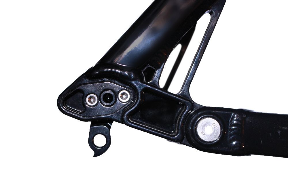 26-M/L RAM DHX2 220mm Alloy DH Frame Black Алуминиева Рамка ДХ