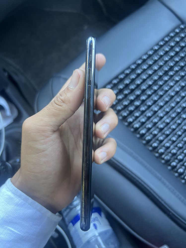 Iphone xs max gray