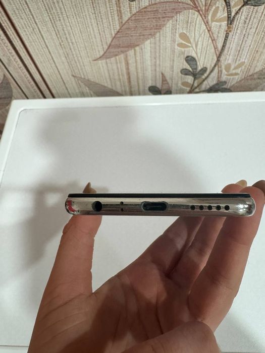 Продам телефон , не дорого 30000