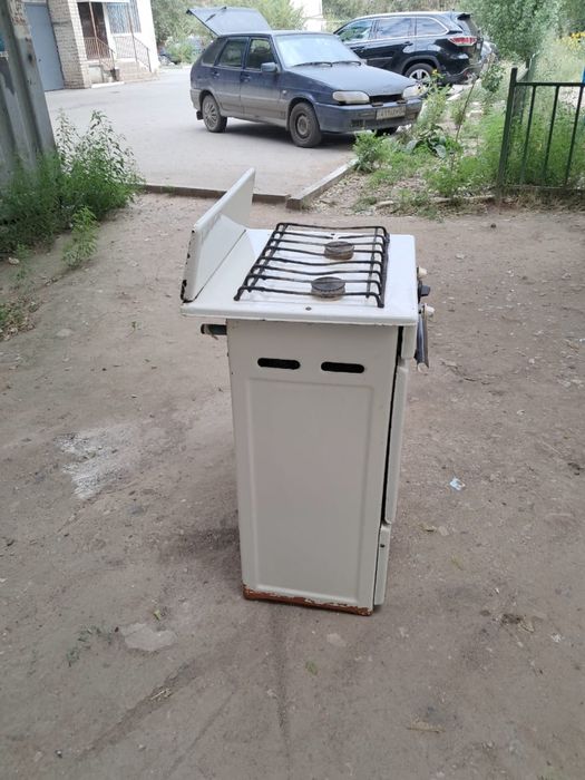Советская двухконфорочная газовая плита
