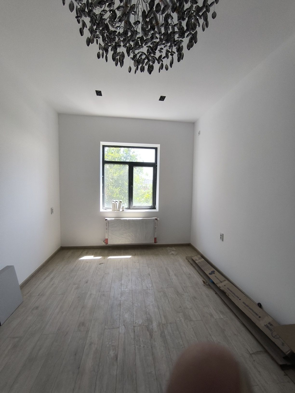 Новостройка 1 ком. Сергели 1. 40м² Евро ремонт.не торец. 5/7 кирпич