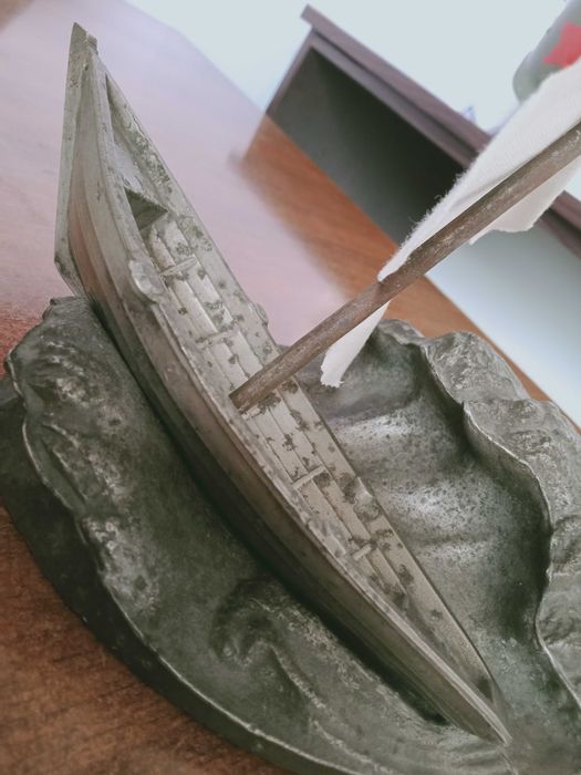 обмен скульптура после шторма