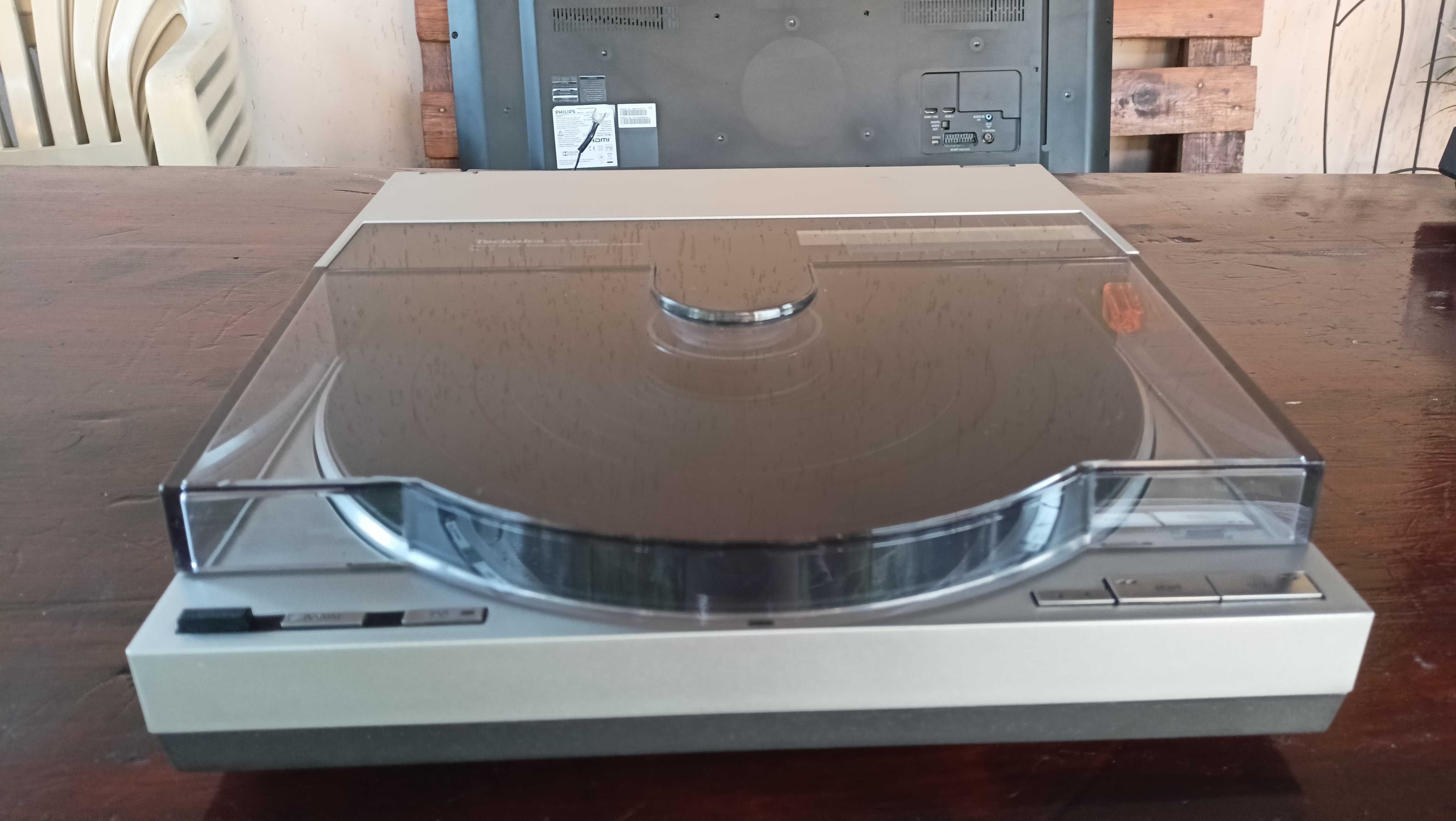Technics SL-7 Linear tracking turntable
