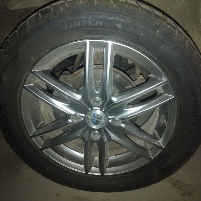 Продам диски с резиной срочно зима 90 процентов новые
