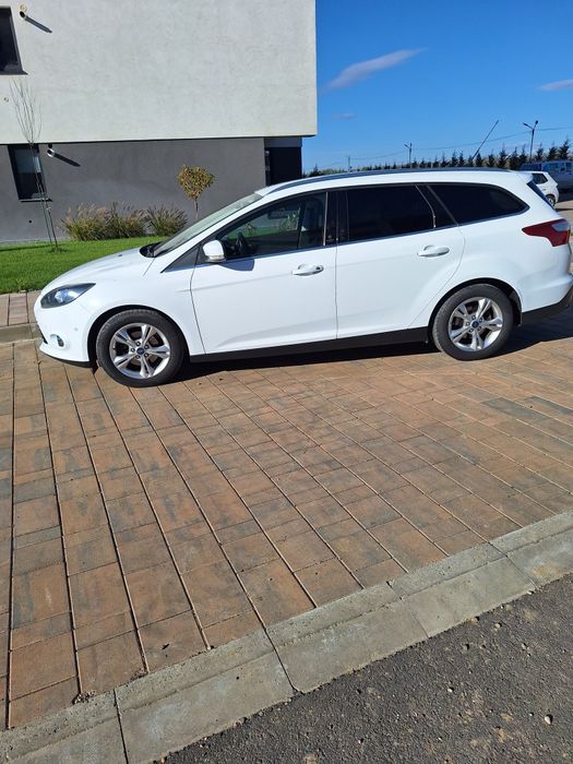 Vând Ford focus 2012